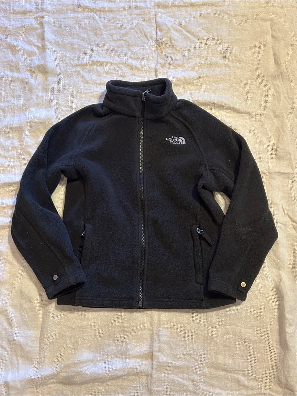 The North Face Black Kids Full-Zip Fleece Jacket with Logo Boys Small 7/8